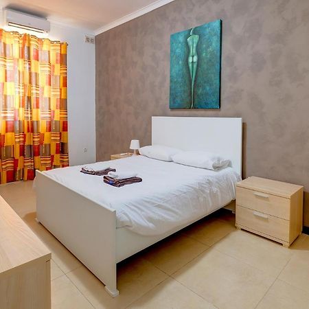 Modern 2 Bedroom Maisonette In Central Sliema Exterior foto