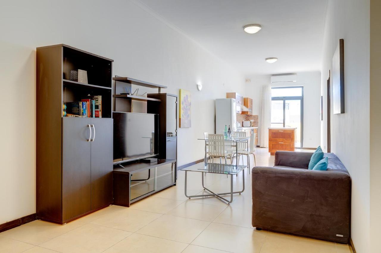Modern 2 Bedroom Maisonette In Central Sliema Exterior foto