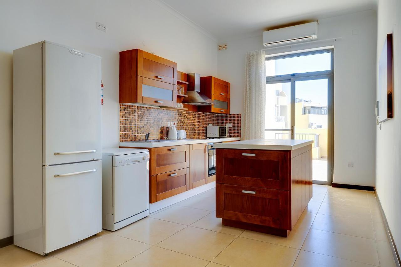 Modern 2 Bedroom Maisonette In Central Sliema Exterior foto