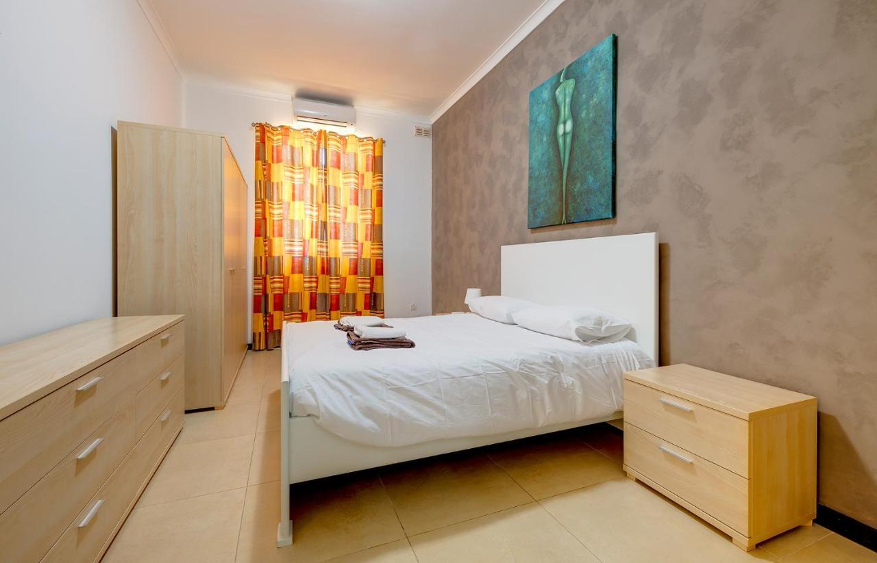 Modern 2 Bedroom Maisonette In Central Sliema Exterior foto