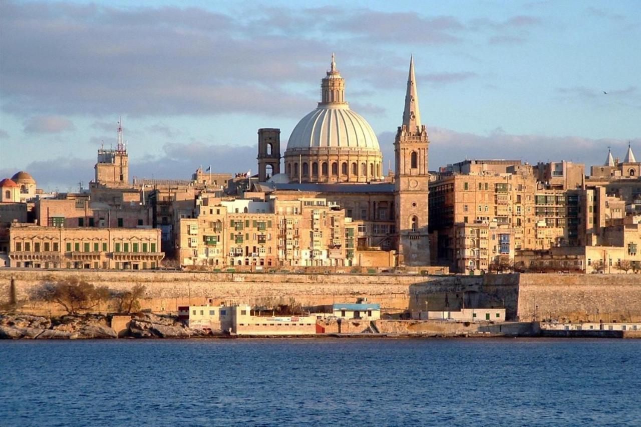 Modern 2 Bedroom Maisonette In Central Sliema Exterior foto